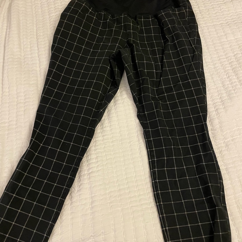 Old Navy Maternity Full-Panel Pixie Ankle Pants